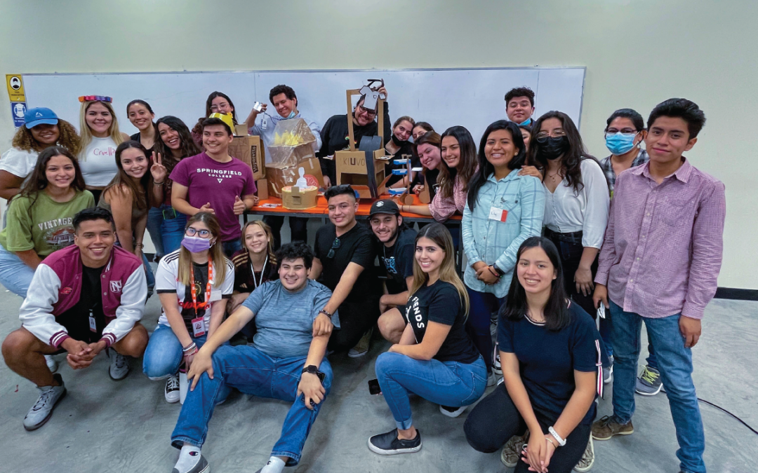 La Escuela desarrolló un taller interdisciplinario de diseño con la UCA